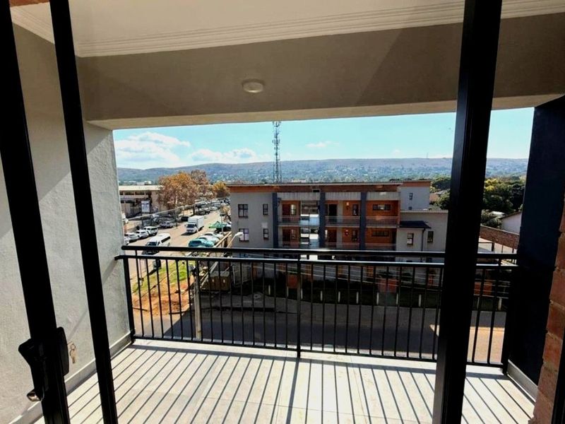 Brand-New 2-Bedroom, 2-Bathroom Apartment To Let | Alecs Avenue, Waverley - Photo 5