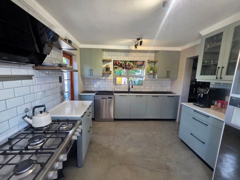 Stylish & Unique Modern home with income generating potential  - Photo 4