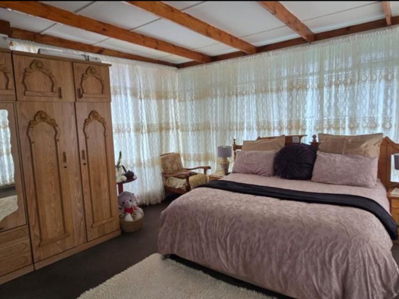Unique Spacious 3 Bedroom Home Plus Cottage - Photo 7