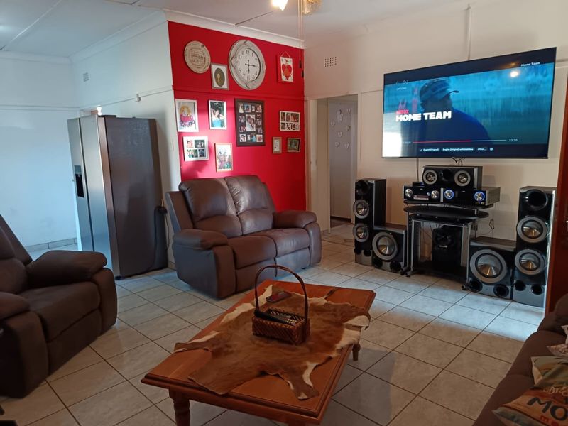 3 Bedroom house for sale in Stilfontein - Photo 8