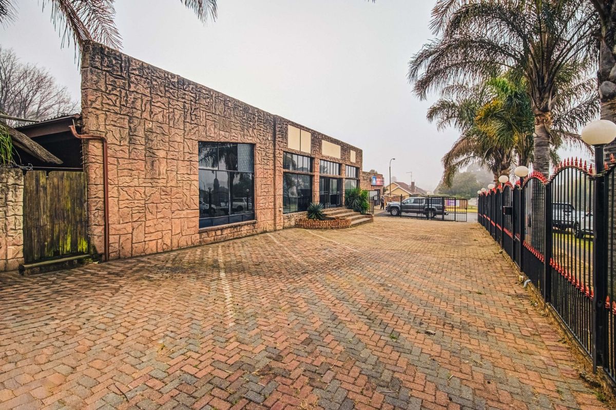 PRIME BUSINESS PREMISES FOR SALE! - Photo 3