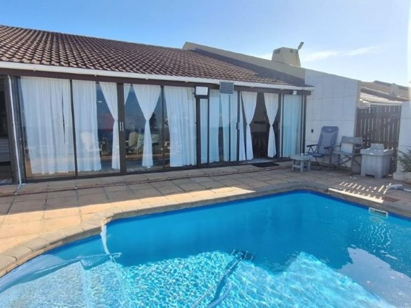 Stunning Sea Views In Secure Complex - Photo 4