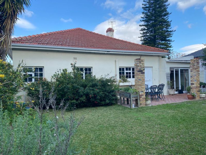 3 Bedroom House On Auction in Diep River - Photo 4