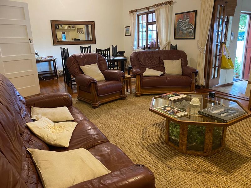 3 Bedroom House On Auction in Diep River - Photo 10