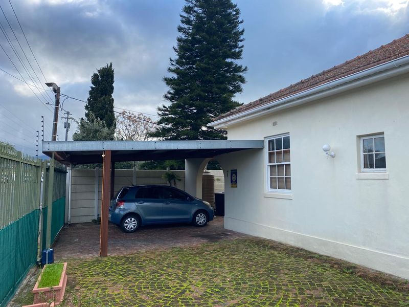 3 Bedroom House On Auction in Diep River - Photo 6
