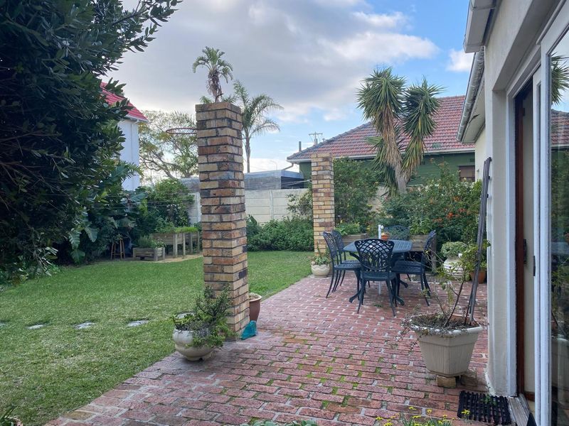 3 Bedroom House in Diep River - Photo 2