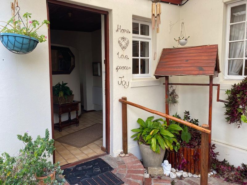3 Bedroom House in Diep River - Photo 7