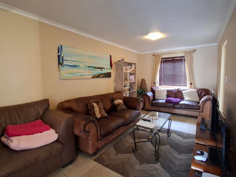 3 Bedroom House for Sale in Shelley Point - St Helena Bay - Photo 3
