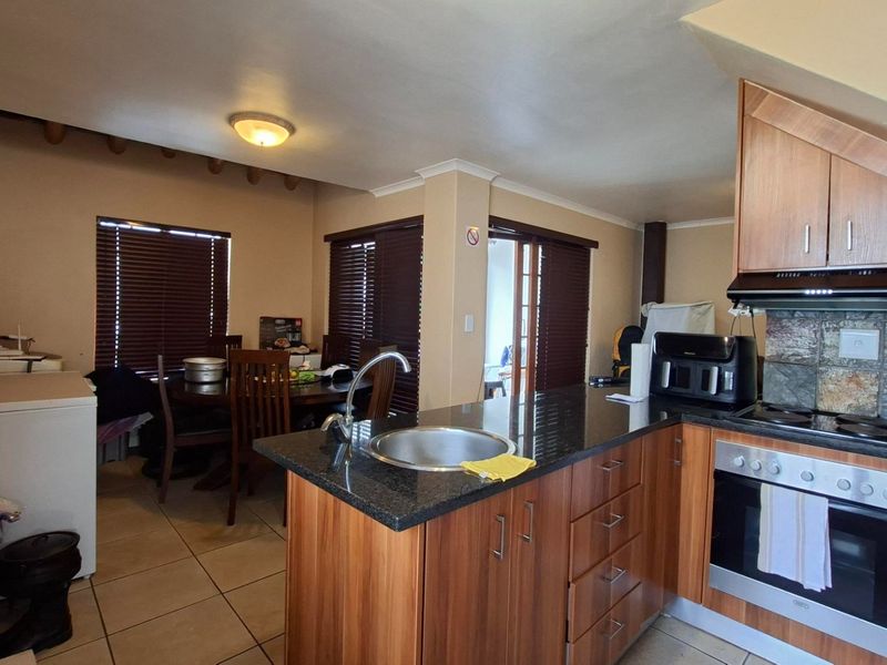 3 Bedroom House for Sale in Shelley Point - St Helena Bay - Photo 7