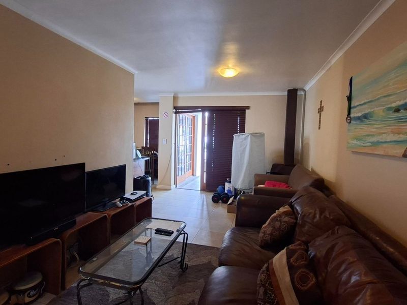 3 Bedroom House for Sale in Shelley Point - St Helena Bay - Photo 2