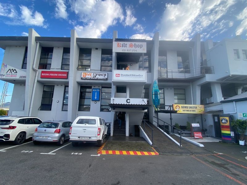 86m2 Commercial Space to Let  - Photo 9