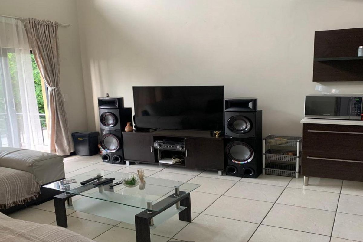 2 bed 2 bath apartment for sale douglasdale  - Photo 3
