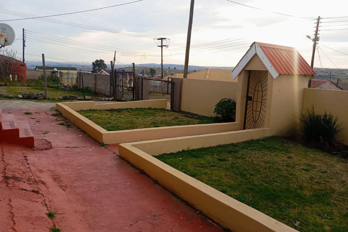 6 Bedroom House for Sale Mchubakazi - Photo 5
