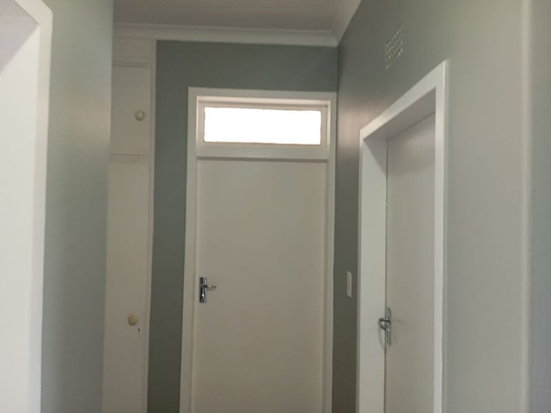 A two bedroom flat in Gavinglen Lyndhurst - Photo 8