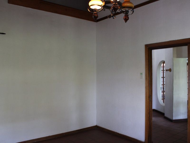 Elevated Family Home with Exceptional Potential - Photo 5