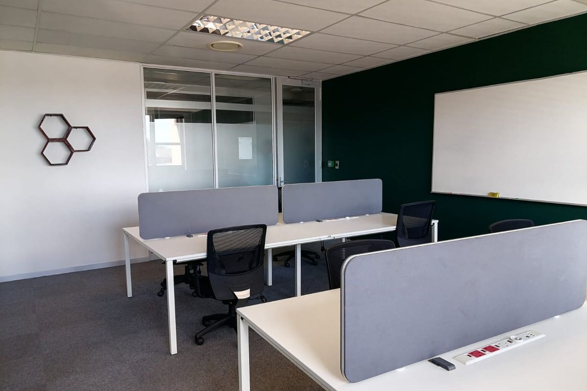 220 SQUARE METERS COMMERCIAL BUSINESS OFFICE PROPERTY SPACE FOR RENTAL - Photo 5