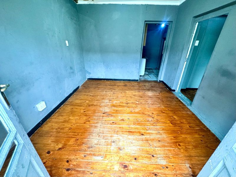 INVESTORS DREAM, IN THE HEART OF WOODSTOCK - Photo 9