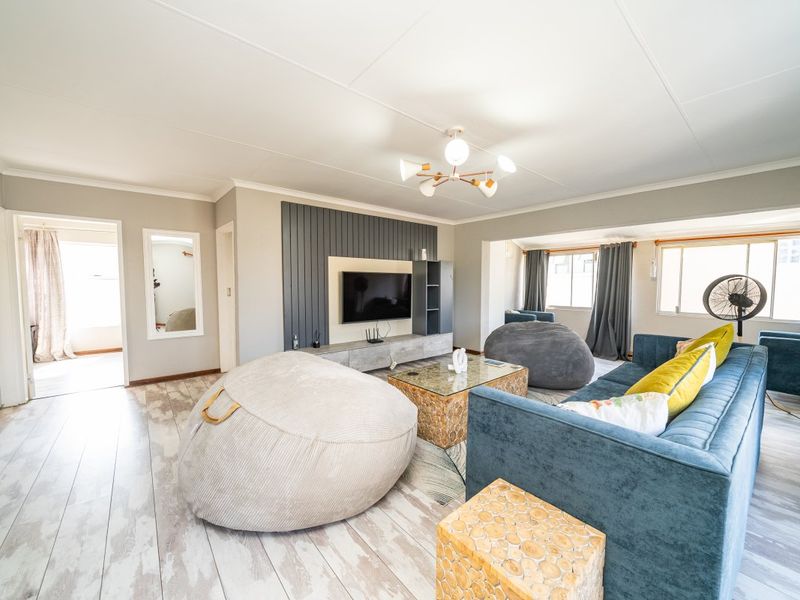 Secure & Spacious 2-Bedroom Flat – Perfect for Comfortable Living!  - Photo 3