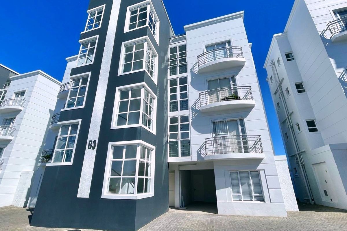 COASTAL RENOVATED APARTMENT WITH EXCELLENT INVESTMENT POTENTIAL - Photo 5