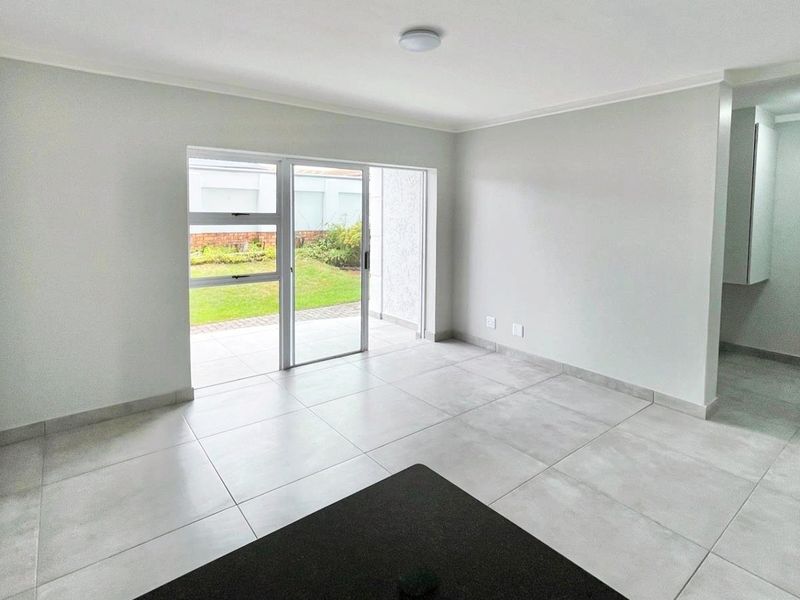 COASTAL RENOVATED APARTMENT WITH EXCELLENT INVESTMENT POTENTIAL - Photo 8