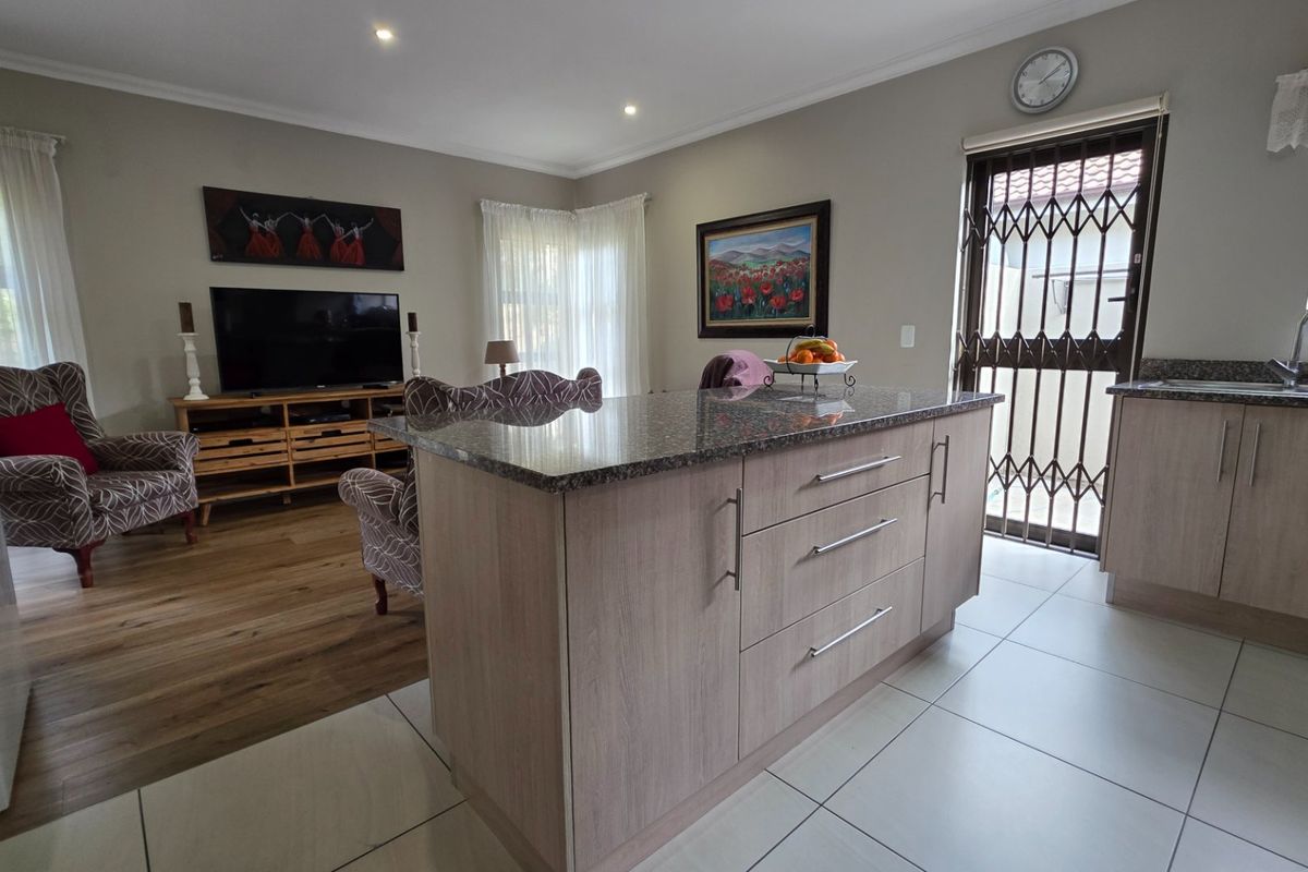 Affordable Retirement.... Life Right Opportunity with Capital Growth... No Transfer Fees Payable  !!! - Photo 2