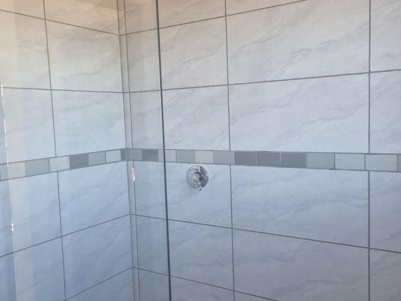 For Sale – 2 Bedroom, 1 Bathroom Home in Melodie - Photo 10