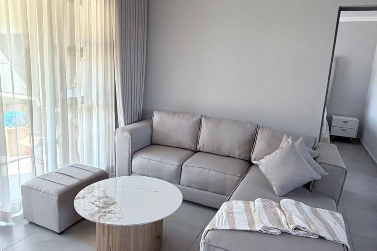 For Sale – 2 Bedroom, 1 Bathroom Home in Melodie - Photo 5