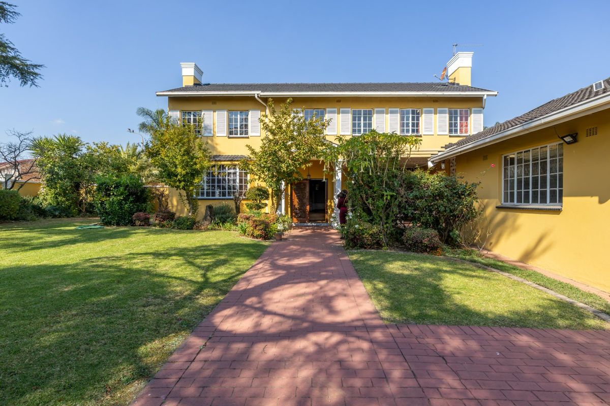 Spacious Family Home - Perfectly positioned and packed with extras - Photo 3