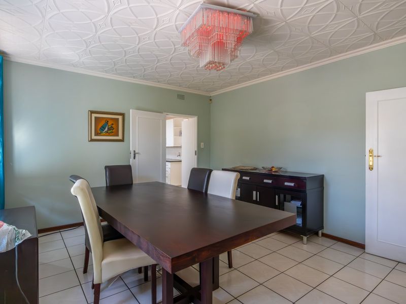 Spacious Family Home - Perfectly positioned and packed with extras - Photo 10