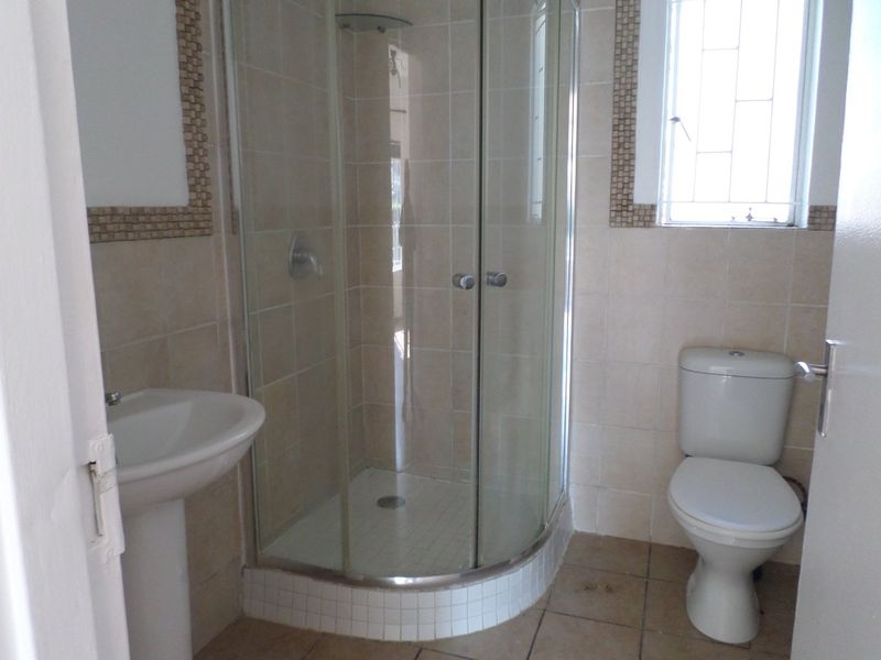 Excellent investment! Lock up and Go Lifestyle! - Photo 7