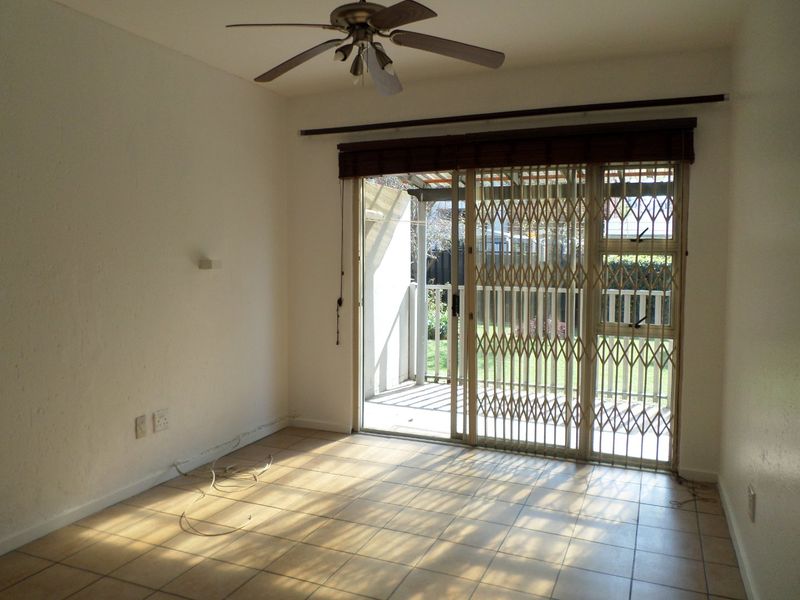 Excellent investment! Lock up and Go Lifestyle! - Photo 5