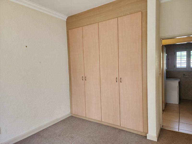 2 BEDROOM TOWNHOUSE IN FLAMWOOD - Photo 10
