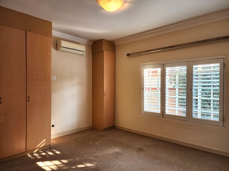 2 BEDROOM TOWNHOUSE IN FLAMWOOD - Photo 6