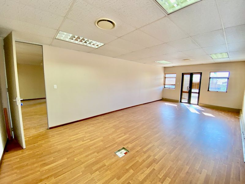 Prime Office Space Available In Faerie Glen - Photo 10