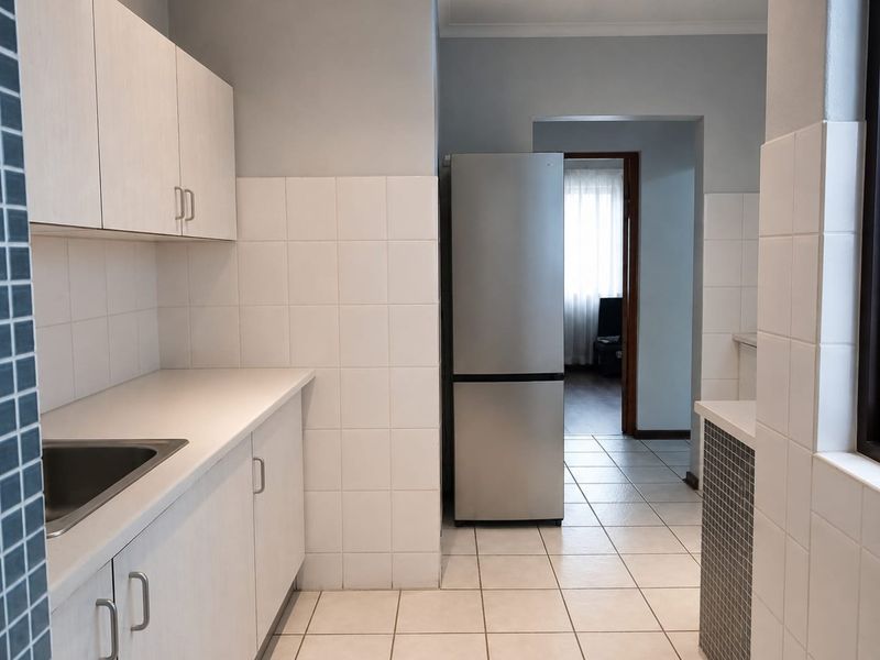 Spacious Halfway Gardens Family Home to Rent - Photo 6