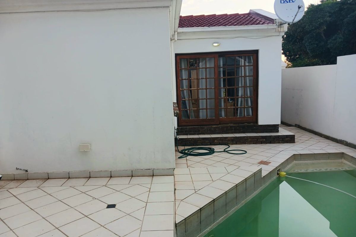 Spacious Halfway Gardens Family Home to Rent - Photo 2