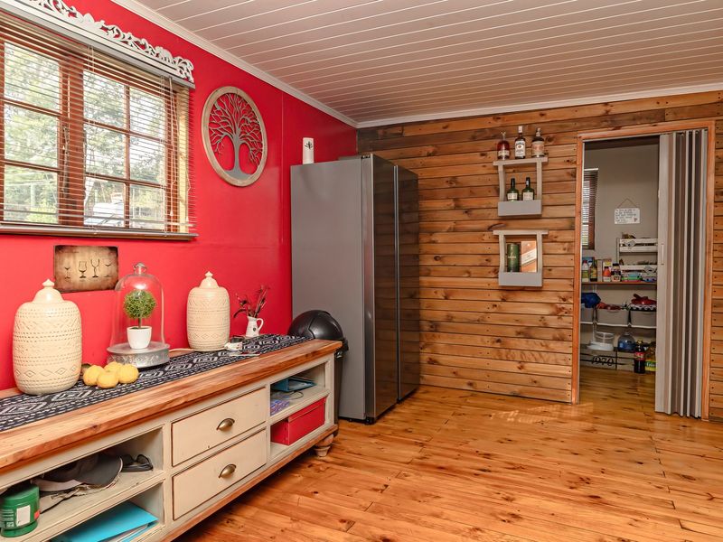 Off-Grid Lifestyle Smallholding with Cottages, Livestock and Income Potential in Hoogekraal - Photo 9