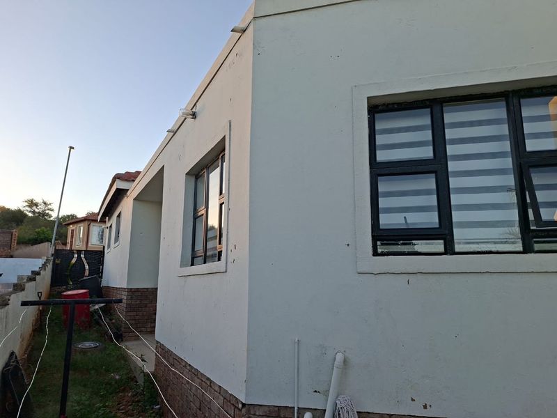 3 bedroom house with ensuite in elandspoort / capital view pretoria west - Photo 5