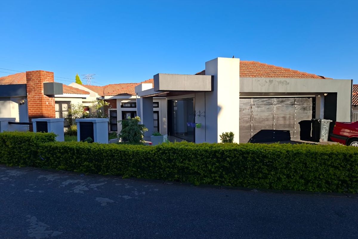 3 bedroom house with ensuite in elandspoort / capital view pretoria west - Photo 3
