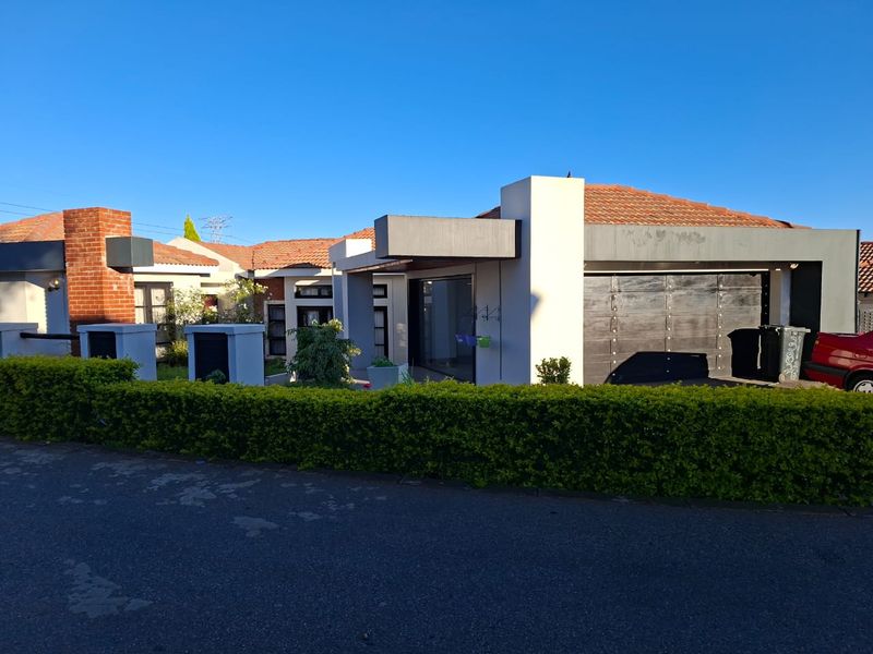 3 bedroom house with ensuite in elandspoort / capital view pretoria west - Photo 3