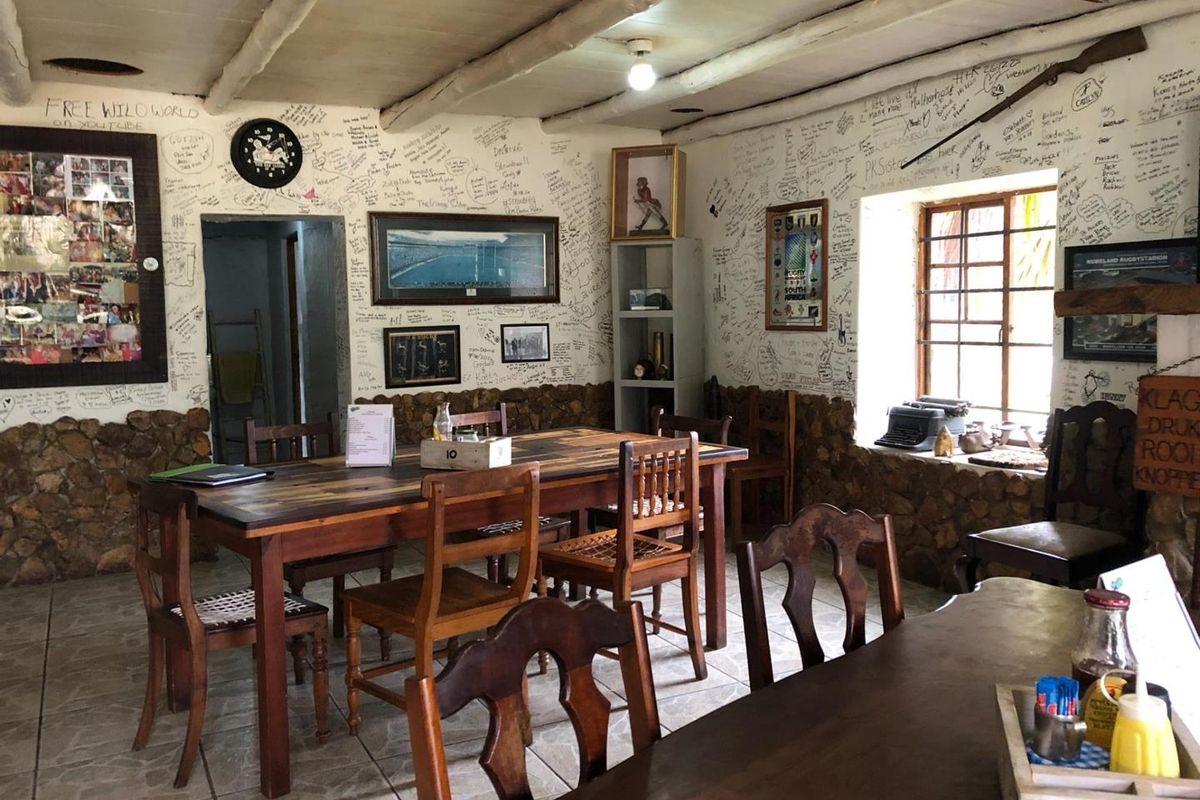 For Sale: Marietjie's Pub and Grill in Baardskeerdersbos, Gansbaai. - Photo 4