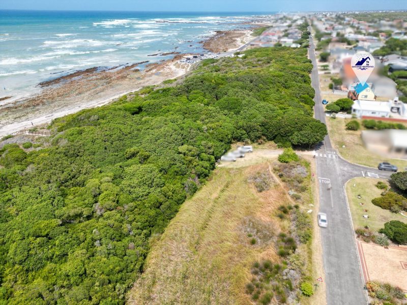 Exclusive Sole Mandate:  House for sale in Franskraal. - Photo 2