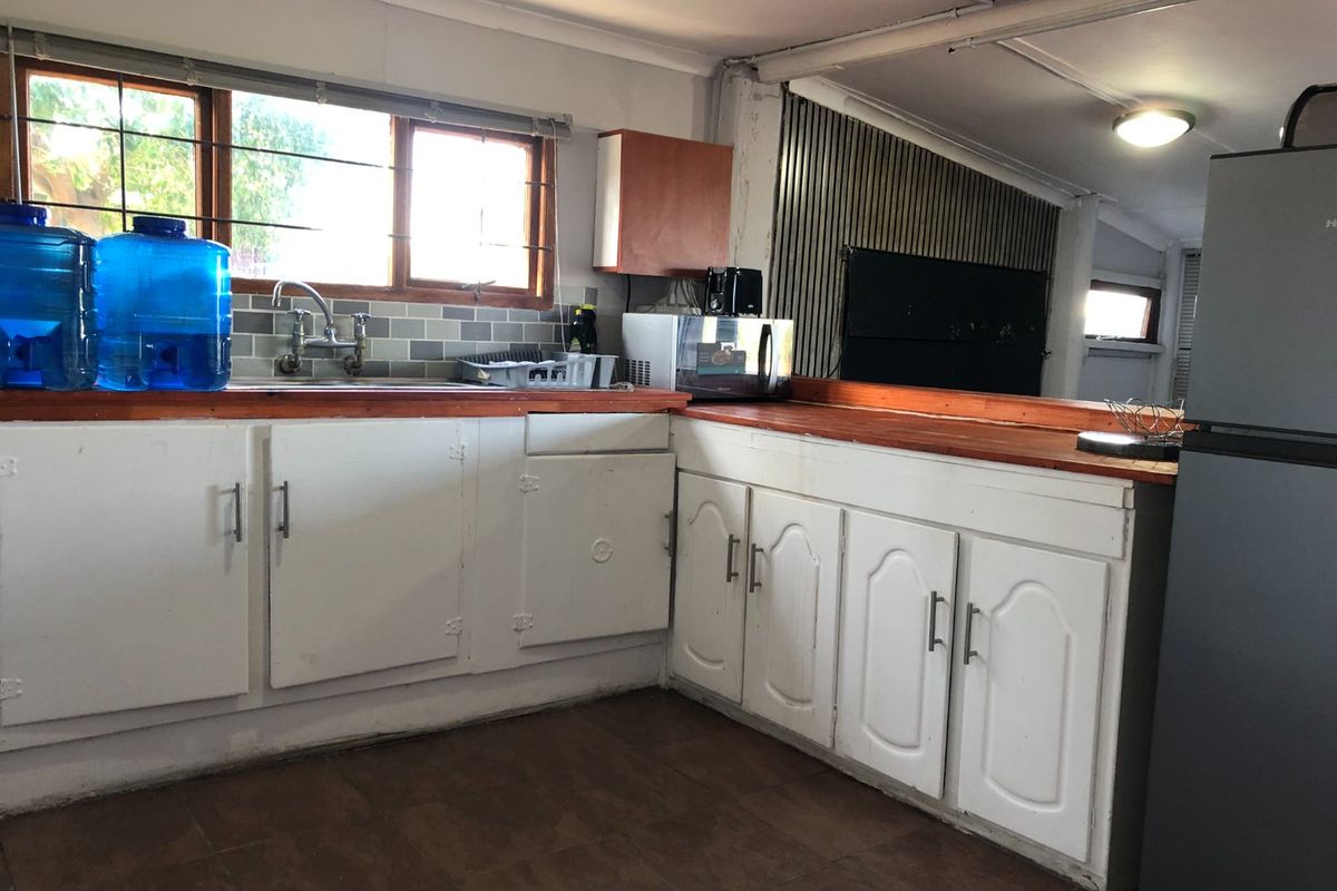 Leasehold Retreat for Sale in PJ Gerber – A Weekend Escape with Endless Potential - Photo 4