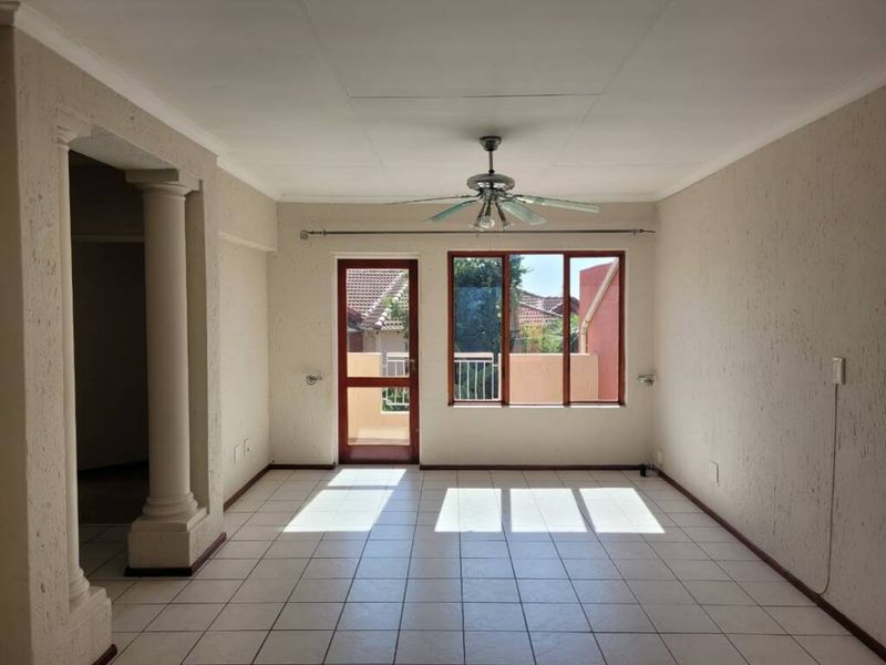 2 Bedroom Apartment / Flat for Sale in North Riding - Photo 2