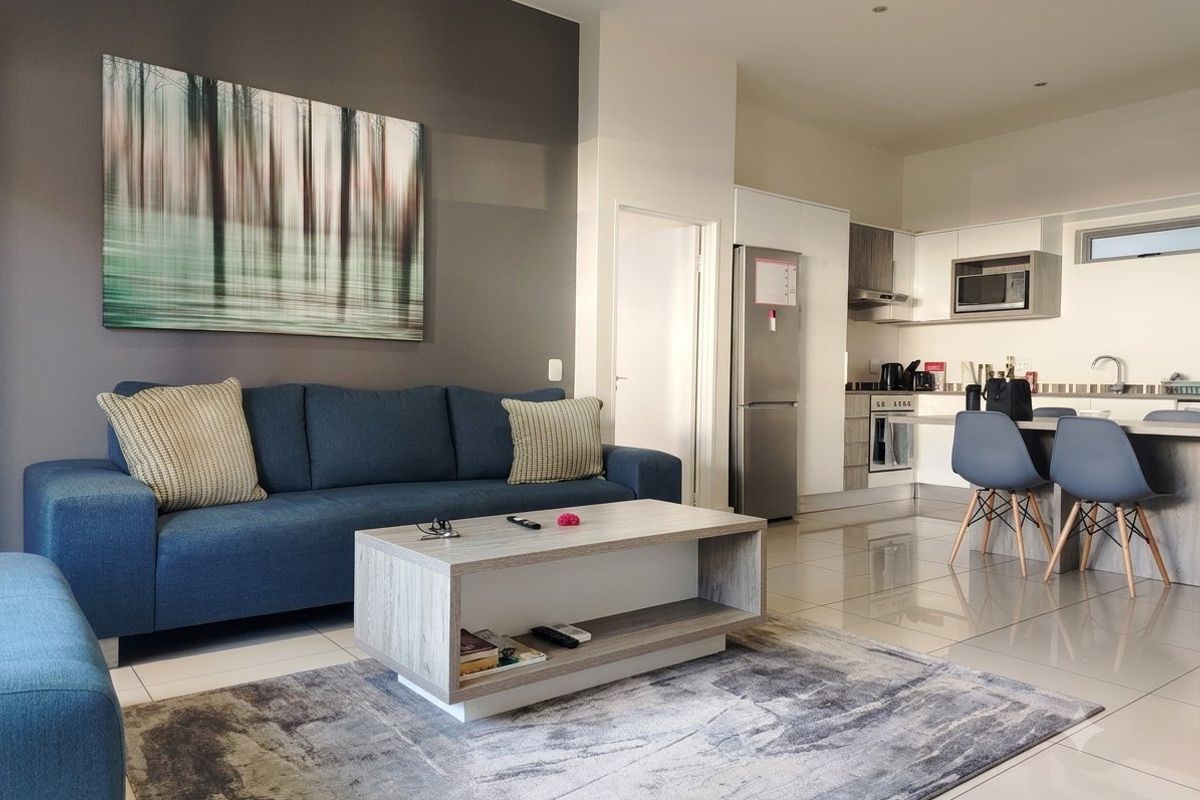 Sophisticated Cosmopolitan Living: An Elite Ground-Floor Sanctuary at The Capital On Bath - Photo 4