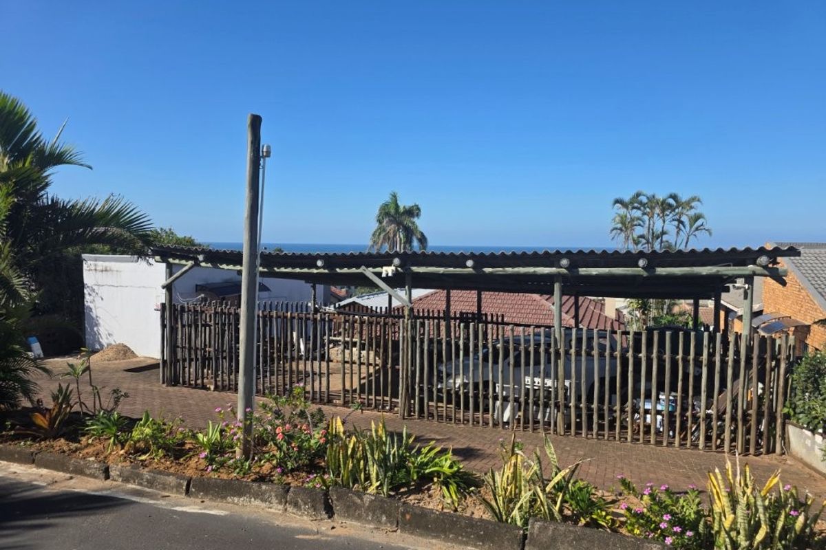 Coastal Living with Income Potential – 3 Bedroom Home with Sea Views in Uvongo - Photo 3