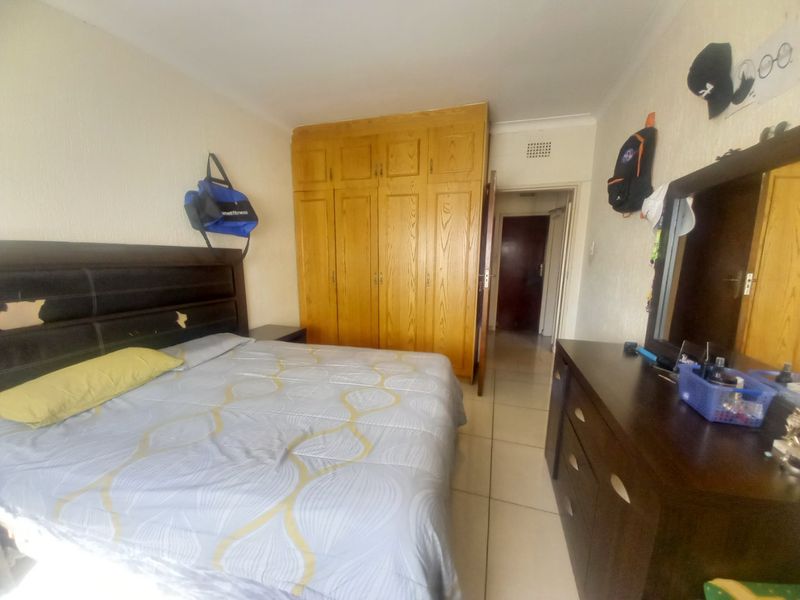 Family home  - Photo 5