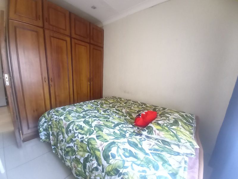 Family home  - Photo 8