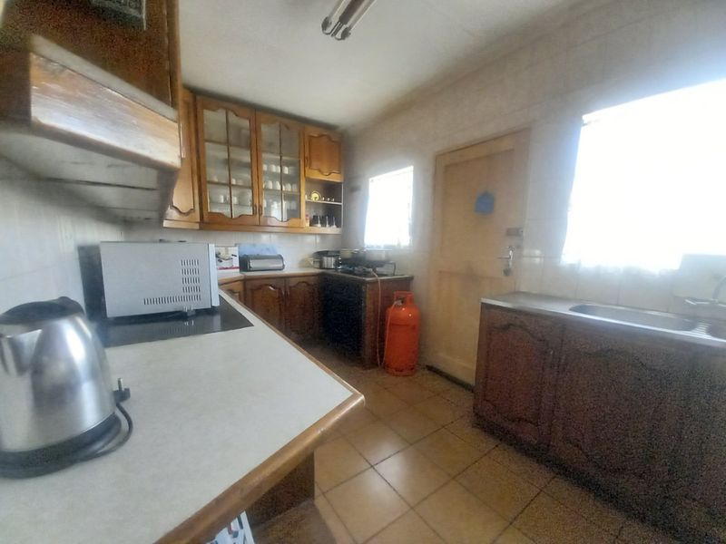 Family home  - Photo 6