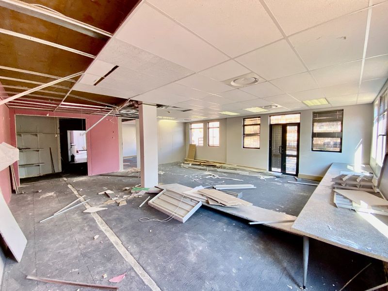 Prime Office Building Available In Faerie Glen - Photo 7